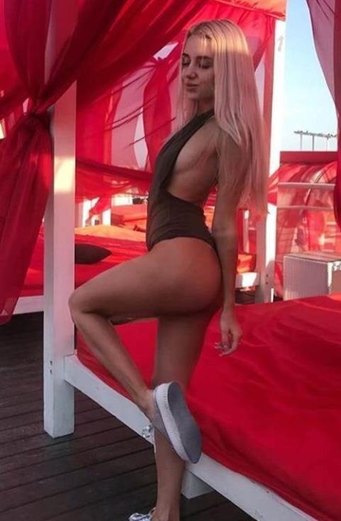 Моника проститутка Санкт-Петербурга у метро Горьковская заказать проститутку на дом